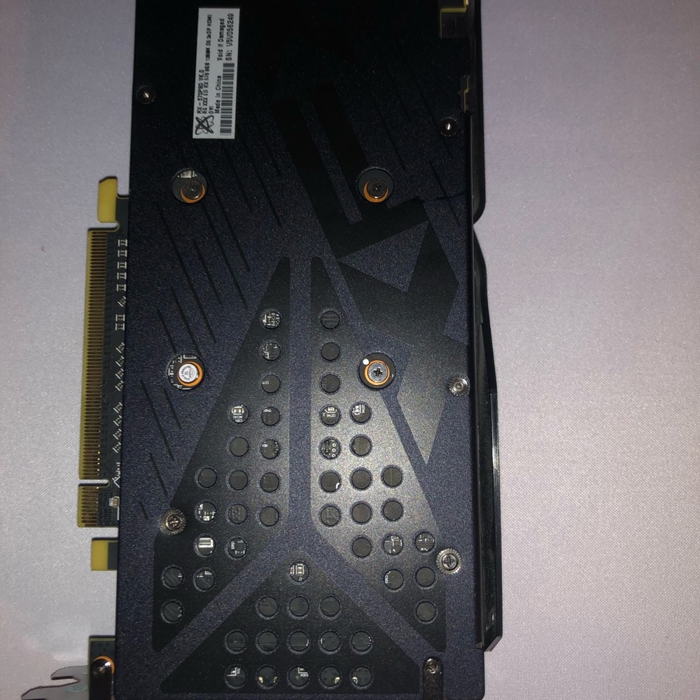 XFX Radeon RX 570 XXX Edition - Picture 4 of 6